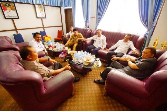 Sambut kedatangan Ka. BNN Sulsel